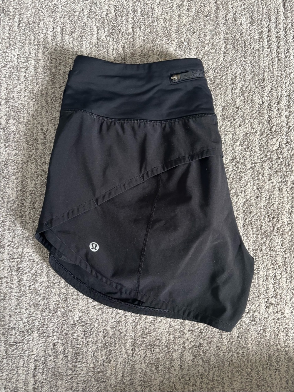 lululemon speed up short in black